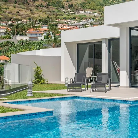 Pearl Of By An Island Ferienhaus Calheta (Madeira)